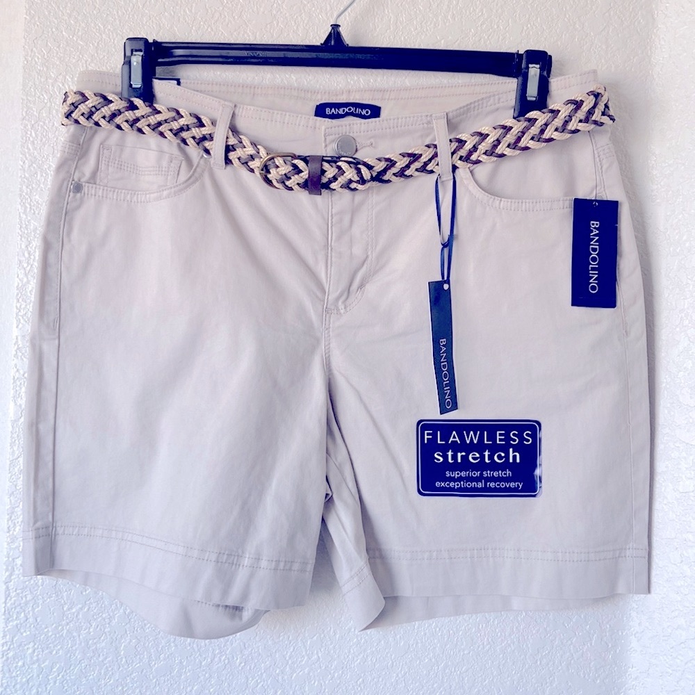 NEW! Amalia Shorts Women's 8 with Belt Classic Length Stretch